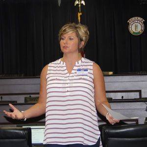 Meet your Posher, Cassandra